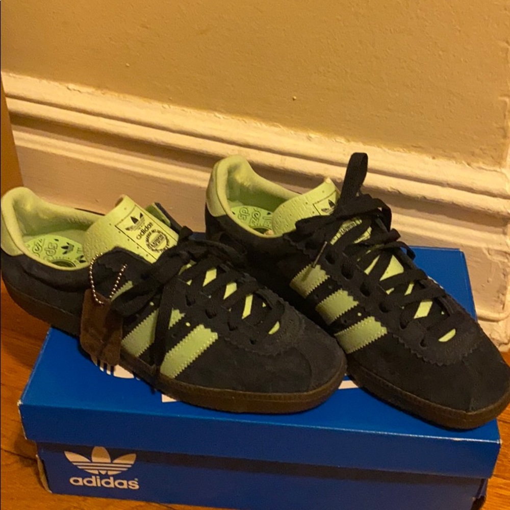 Like New adidas Originals
Padiham